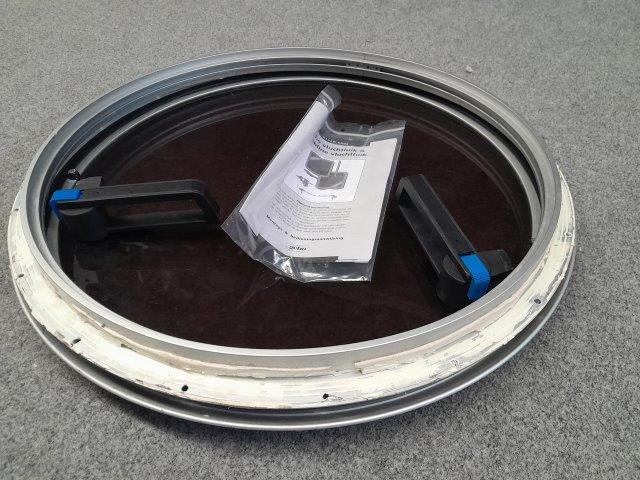 Round Deck Hatch (Used) #JAG-018