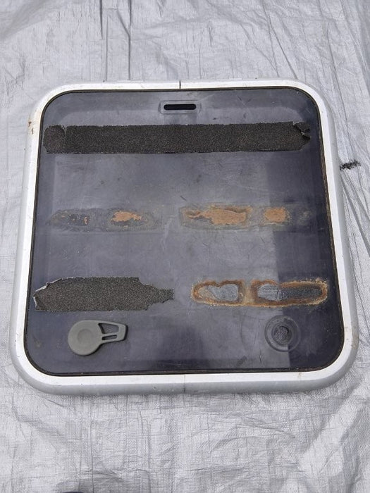 Square Deck Hatch (Used) #LUD-016