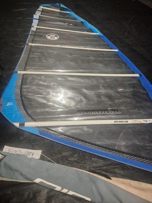Mainsail Windsurfer #NAE-003