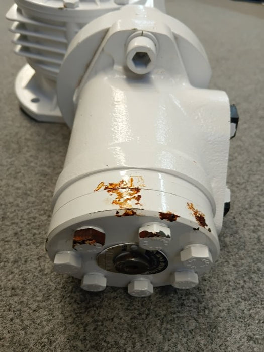 Muir VRC2500 Hydraulic Windlass (New)  #RFE-027