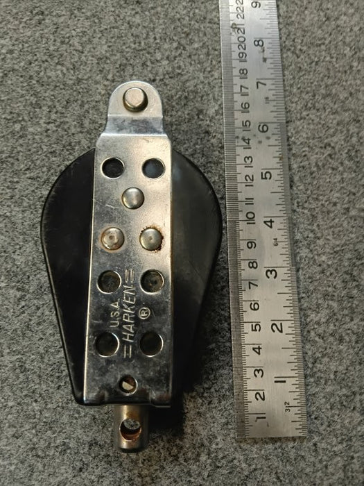 Harken 75mm Single Swivel Bullet Block with Becket #CRAD-273
