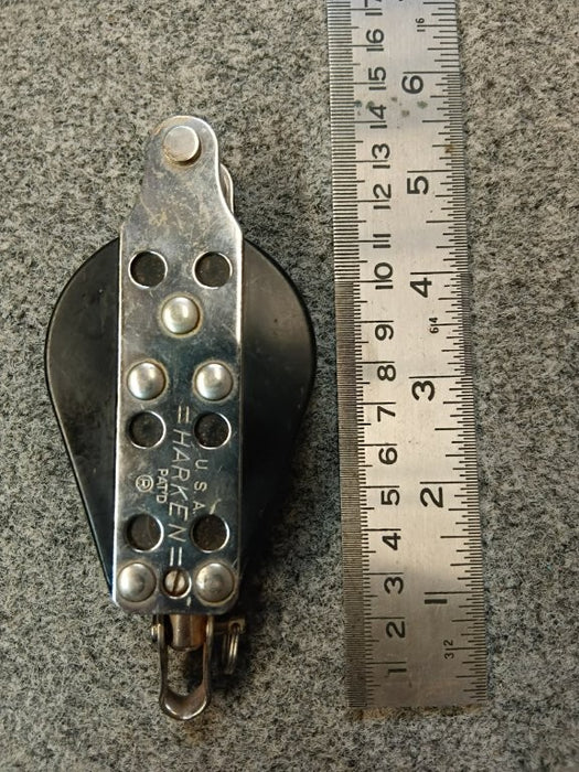 Harken 57mm Single Swivel Bullet Block with Becket #CRAD-274