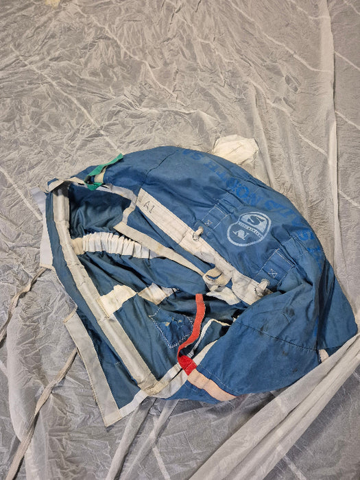 spinnaker box bag and sail. north sails A2 spinnaker second hand for sale originally built for a Rogers 46