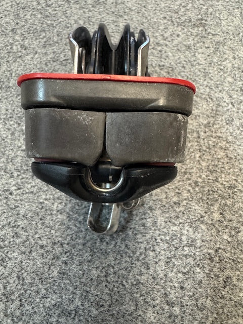 Harken 75mm Ratchamatic Block-Swivel, Becket, Cam Cleat (used) #CJA-003