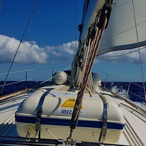 Life Raft Rental Weekly